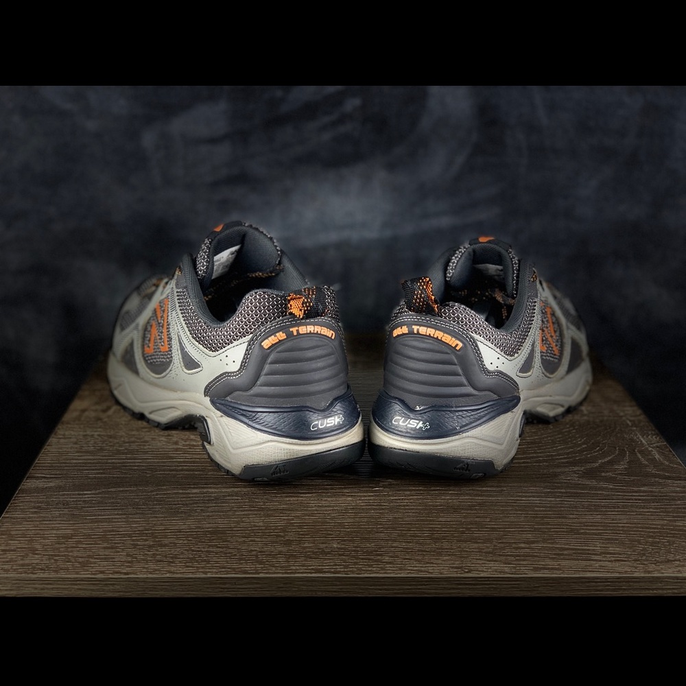 SOLD New Balance 481v3 Trail Running Shoes - Picture 4 of 8